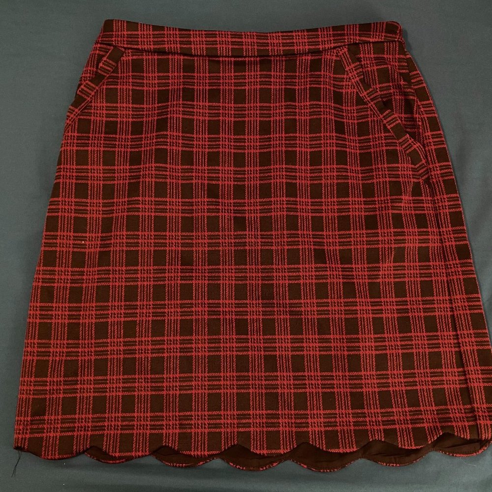 SKIES ARE BLUE Talia Scallop Detail Skirt